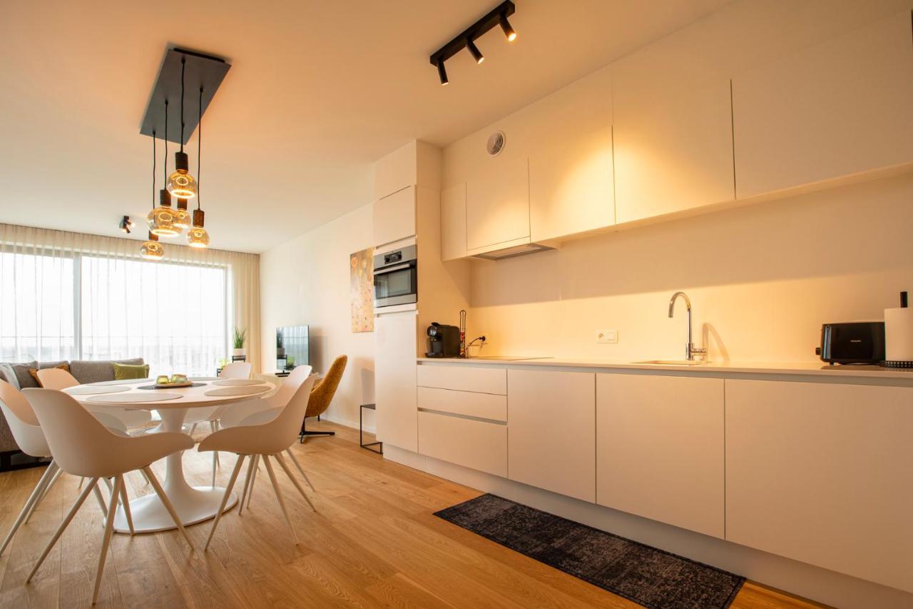 Modern En Gezellig Appartement Vlak Aan Het Strand Blankenberge Zewnętrze zdjęcie